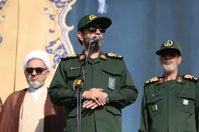 دشمنان راهی جز پذیرش شکست ندارند دشمنان راهی جز پذیرش شکست ندارند