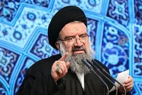 ایران خار چشم و استخوان در گلوی آمریکا است ایران خار چشم و استخوان در گلوی آمریکا است